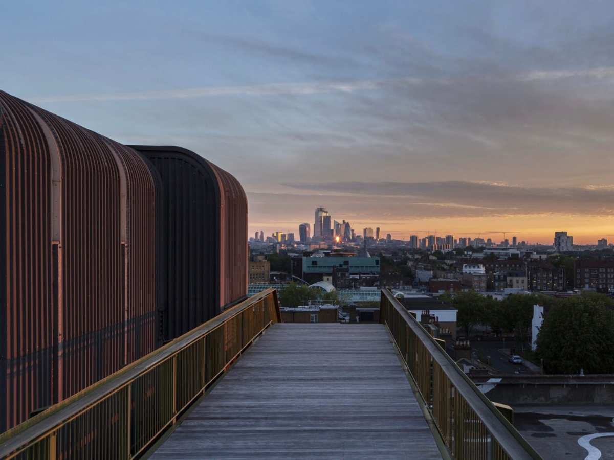 Bold Tendencies Unusual-London-wedding-venue A rooftop scene of London at dusk